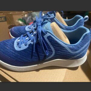 Dansko Women's Sky Blue Mesh Fashion Sneaker 7.5-8 M US - Lightweight Comfort Sh